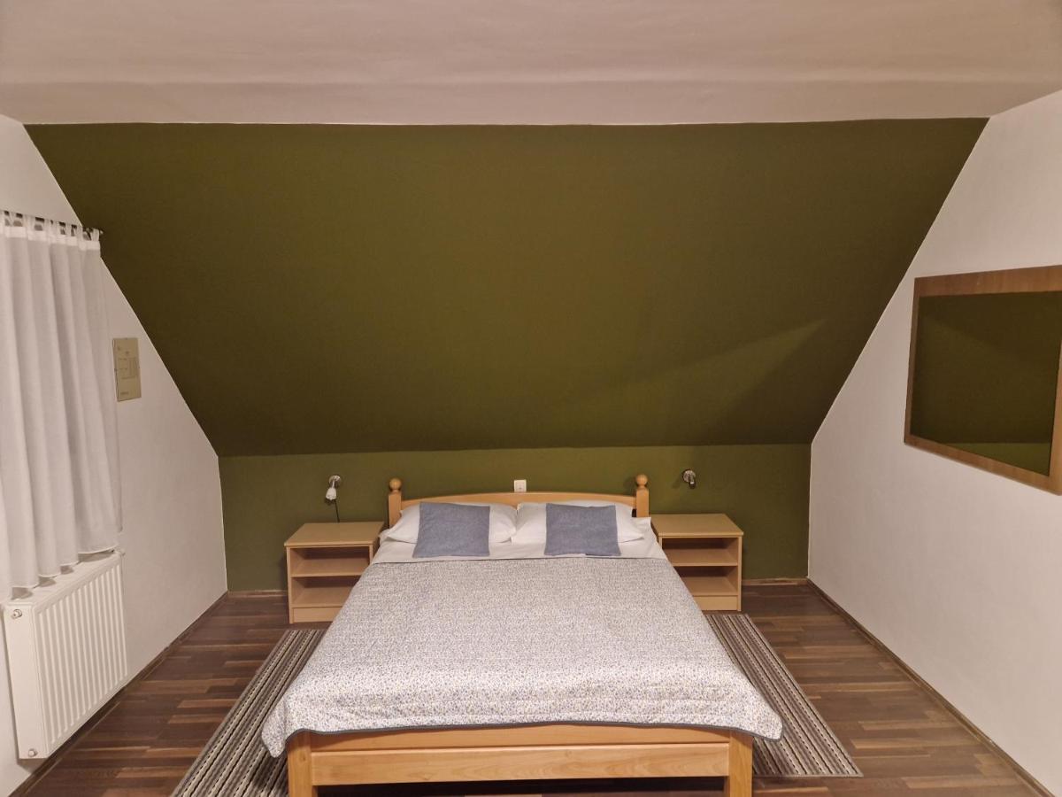 Guest House Wolf II Plitvička Jezera Kültér fotó